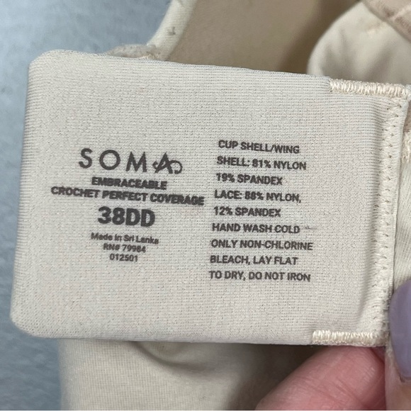 Soma ivory Embraceable Crochet Perfect Coverage underwire bra, 38DD. - Picture 6 of 6